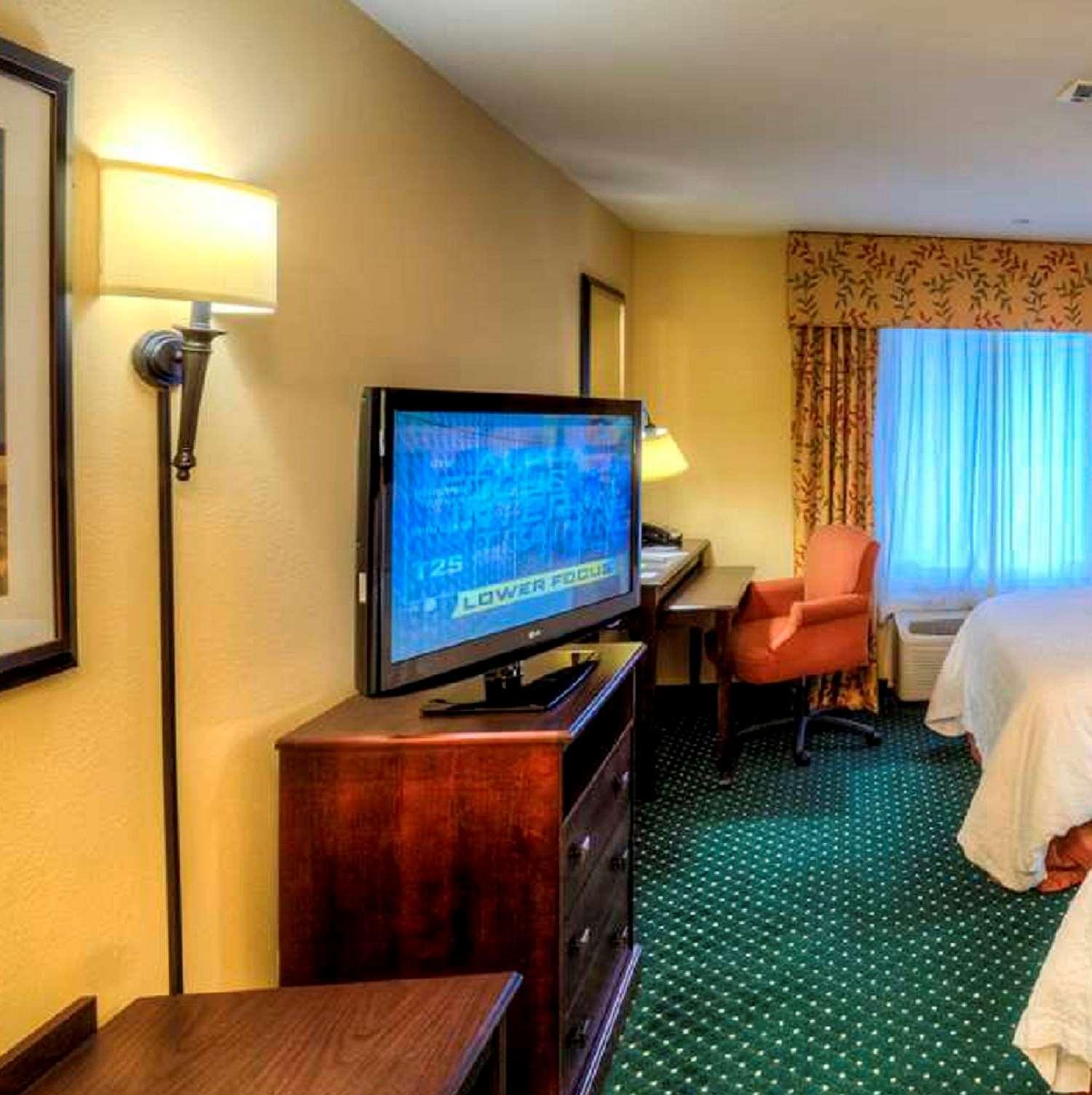 Hampton Inn & Suites Sacramento-Elk Grove Laguna I-5 Екстериор снимка