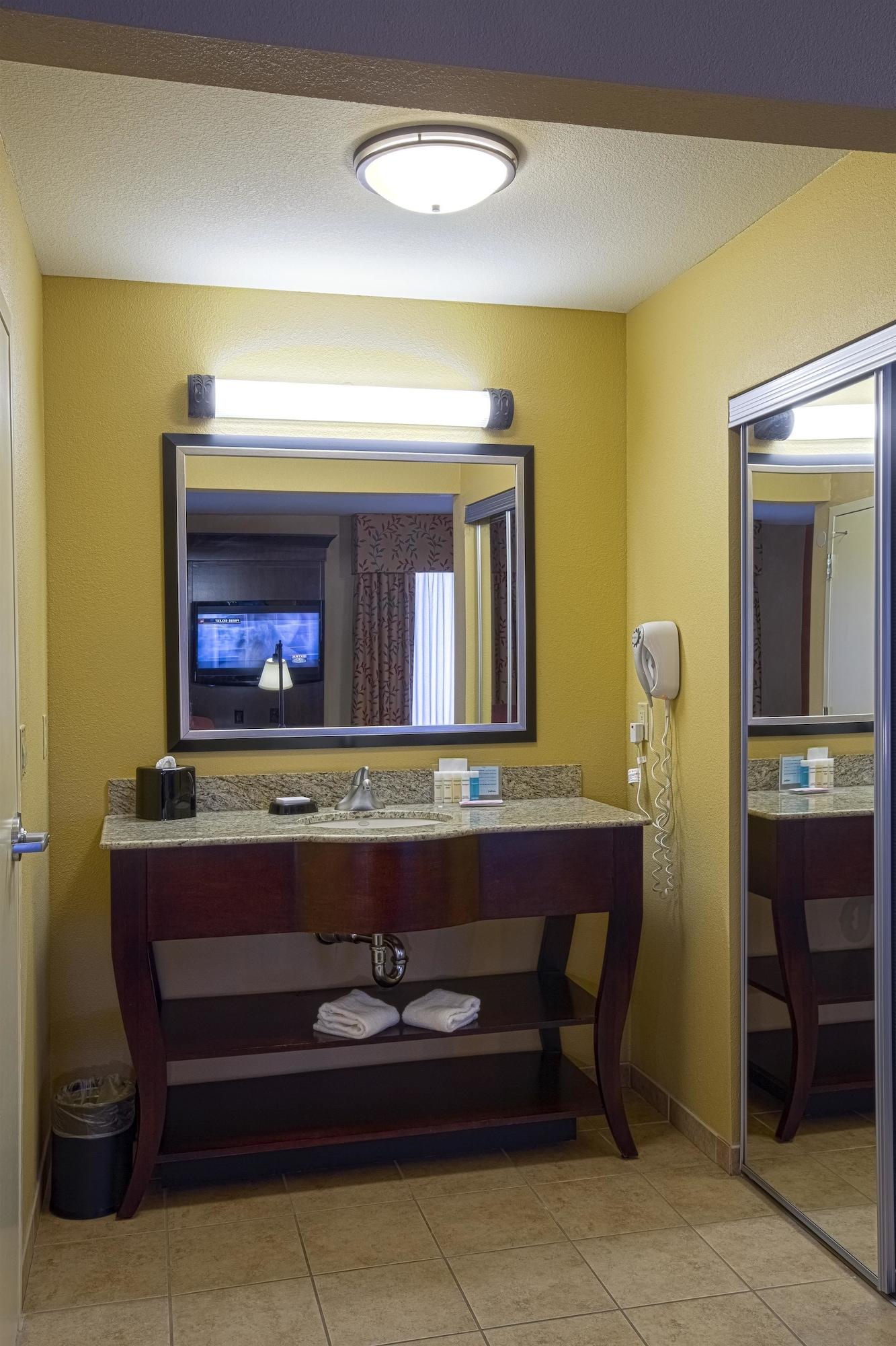 Hampton Inn & Suites Sacramento-Elk Grove Laguna I-5 Екстериор снимка