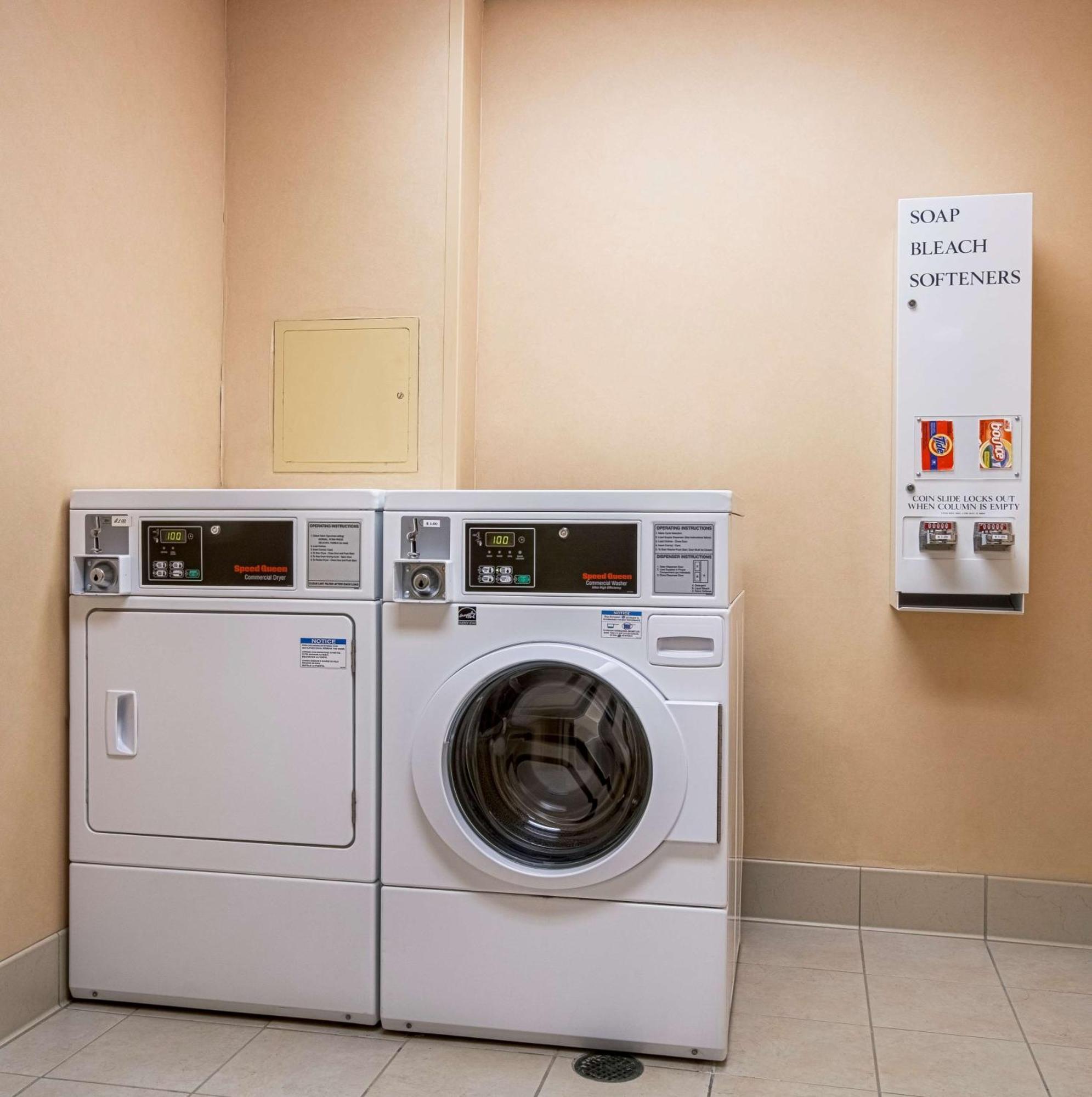 Hampton Inn & Suites Sacramento-Elk Grove Laguna I-5 Екстериор снимка