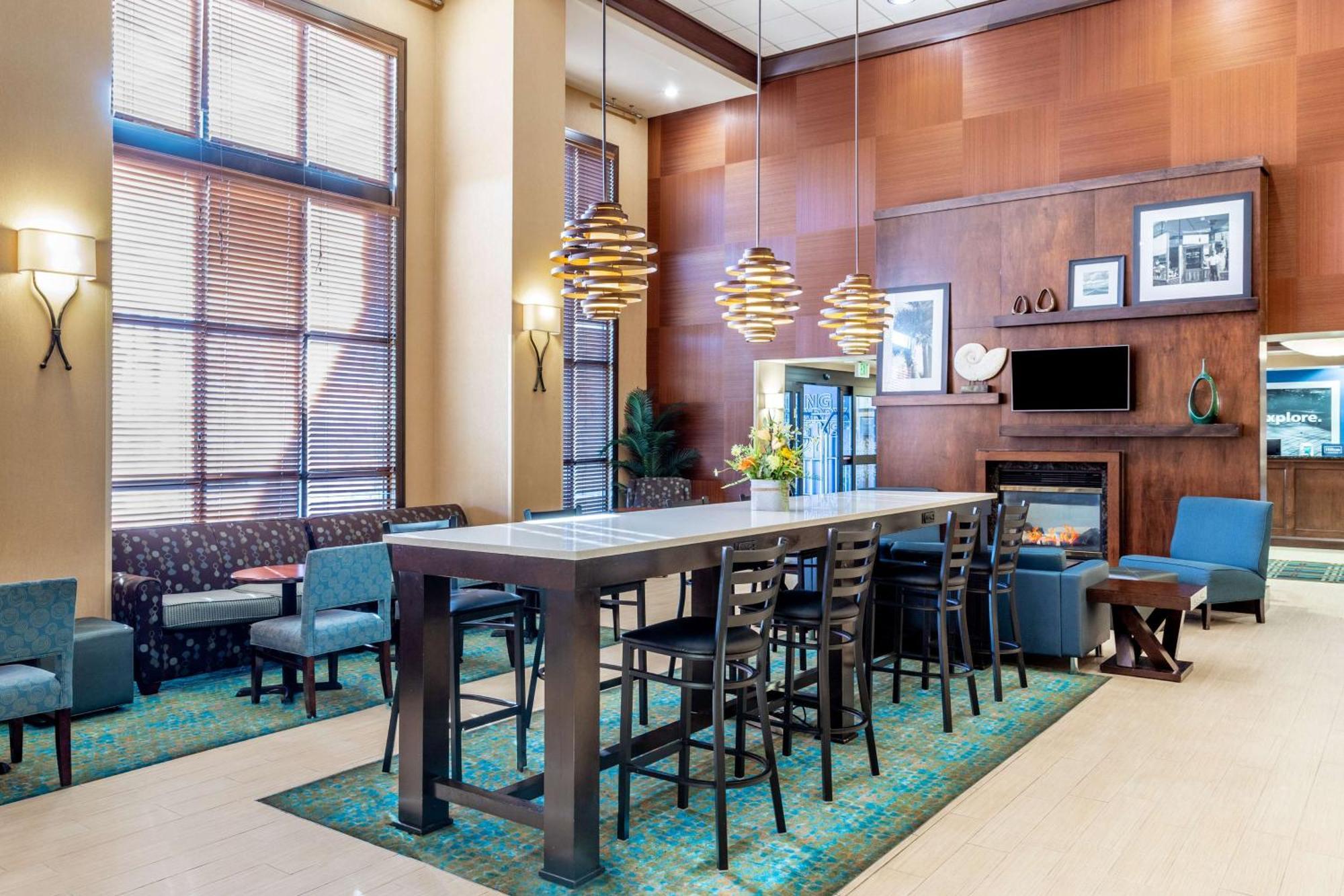 Hampton Inn & Suites Sacramento-Elk Grove Laguna I-5 Екстериор снимка