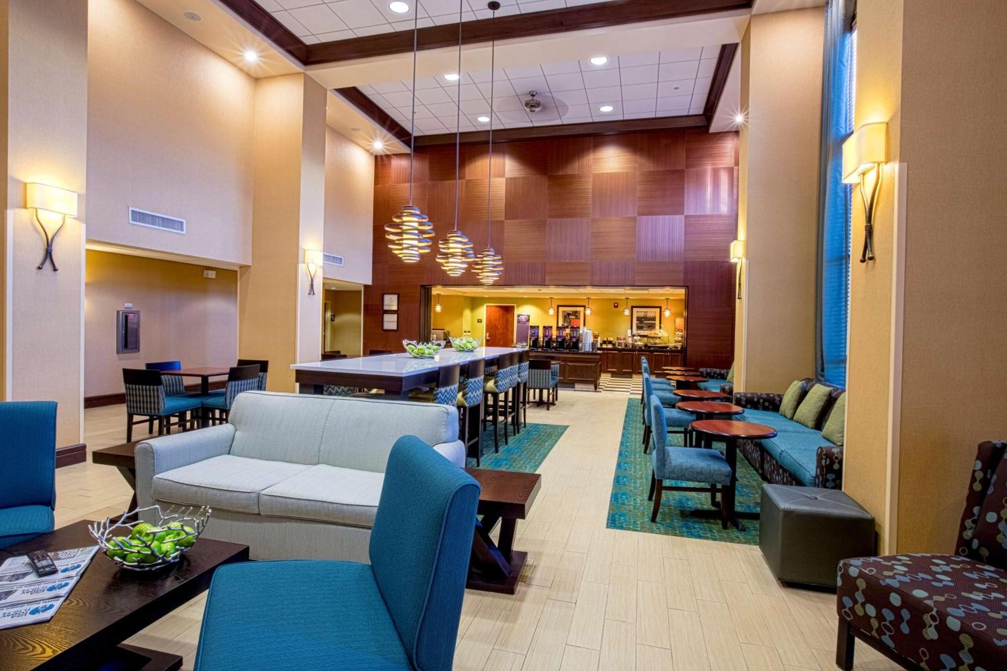 Hampton Inn & Suites Sacramento-Elk Grove Laguna I-5 Екстериор снимка