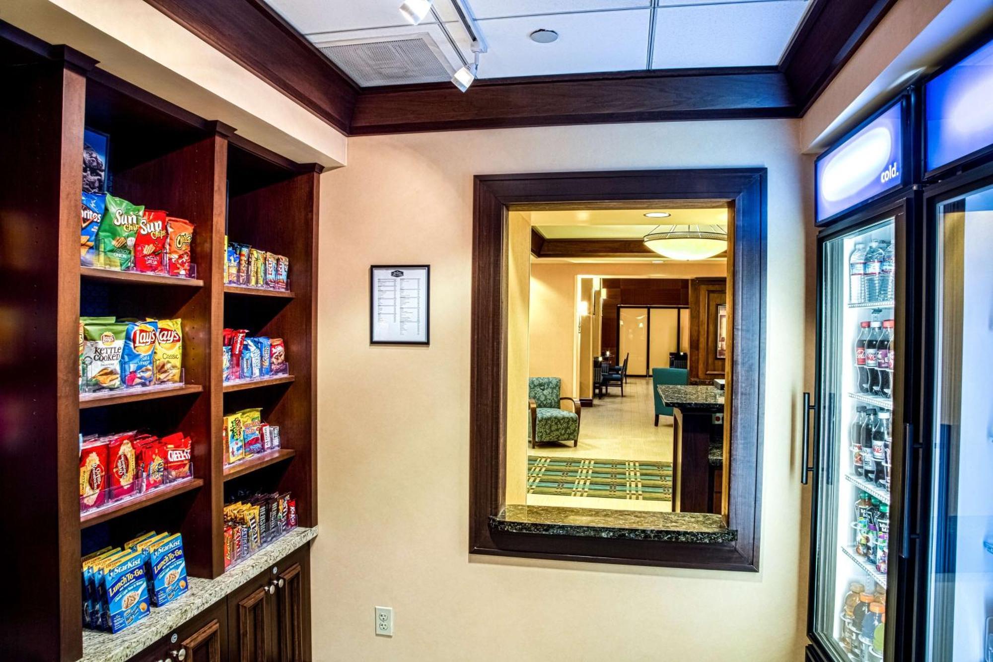 Hampton Inn & Suites Sacramento-Elk Grove Laguna I-5 Екстериор снимка
