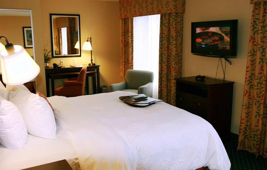 Hampton Inn & Suites Sacramento-Elk Grove Laguna I-5 Стая снимка
