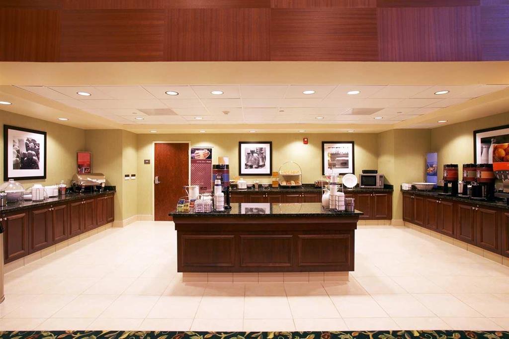 Hampton Inn & Suites Sacramento-Elk Grove Laguna I-5 Ресторант снимка